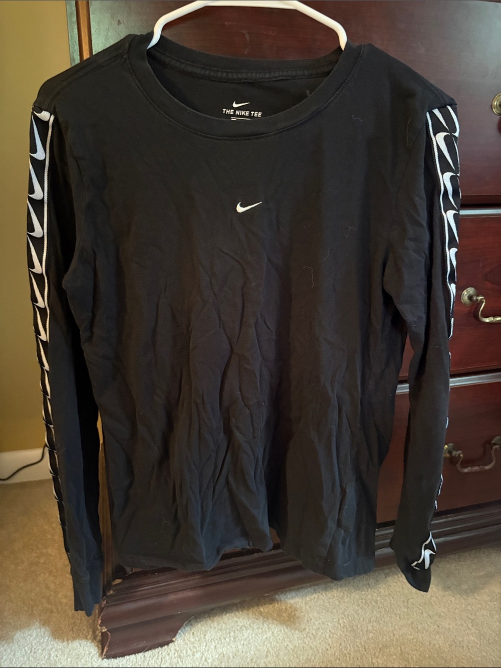 Nike Black Long-Sleeve Swoosh Tee with Logo-Trim Sleeves